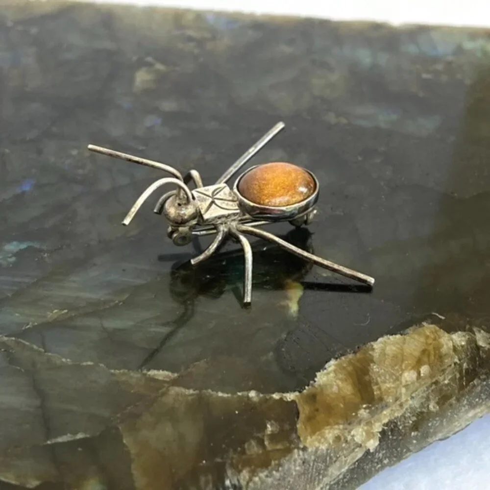 Sterling Silver 925 Oval Tigers Eye Cabochon Spider Critter Dainty Bug Brooch